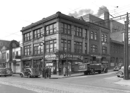 3721-Forbes-Avenue-1937