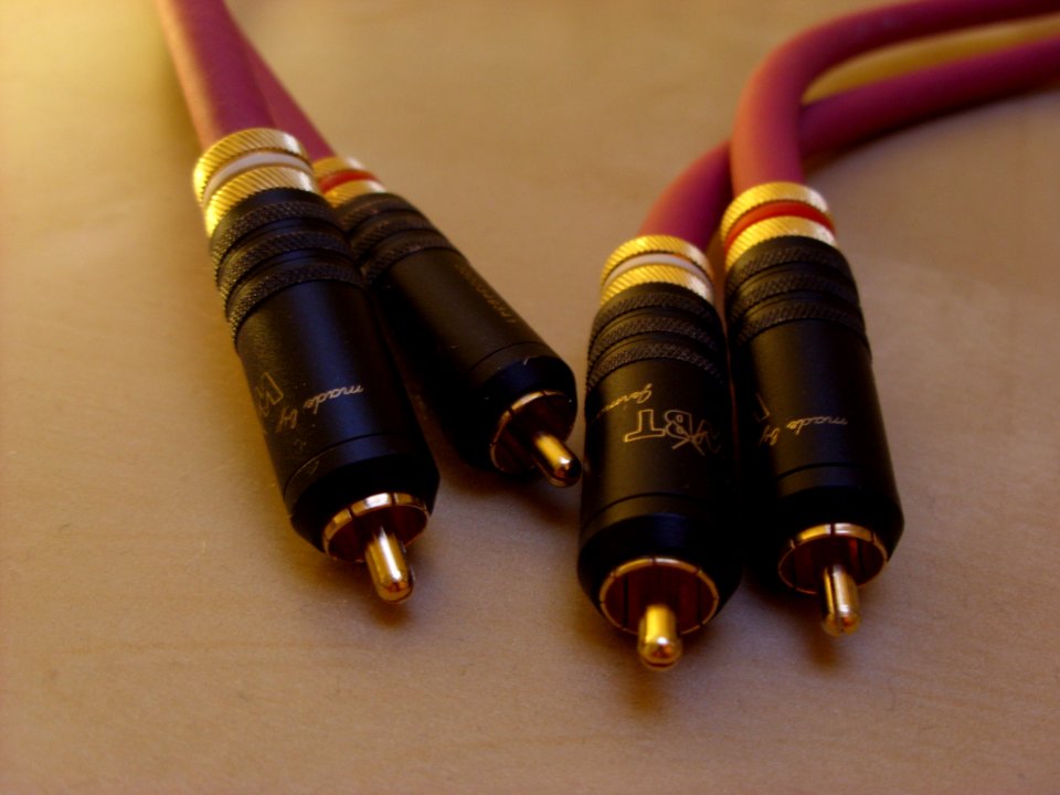 IXOS 103 mit WBT 0144 Stecker
