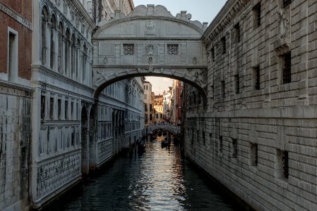 Ponte Dei Sospiri photo