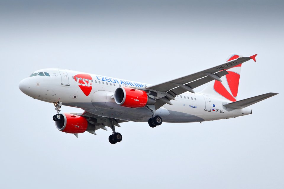 OK-REQ Czech Airlines A319 @ HEL