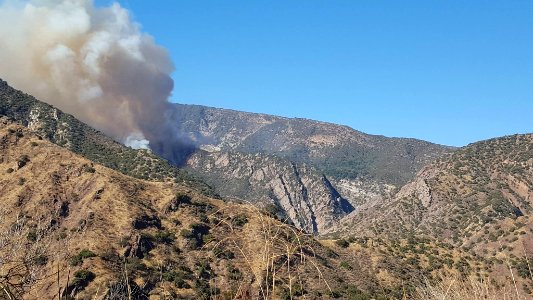 The Thomas Fire burns near Devils Gate.