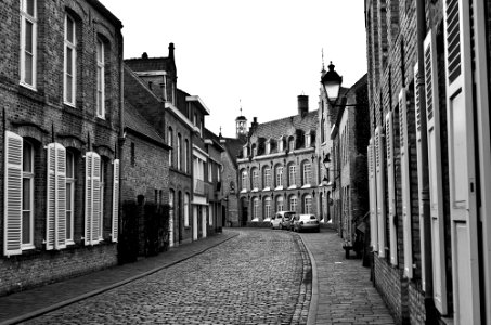 typical street in Veurne