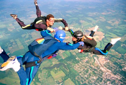 Skydiving 1010
