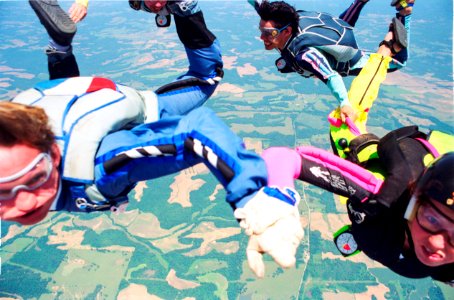 Skydiving 1090