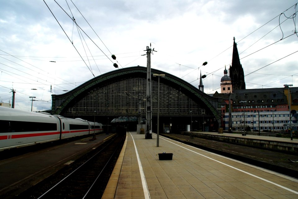 Köln HBF / Cologne Mainstation (backside)