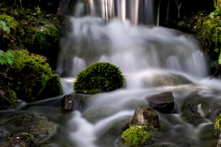 Stromschnellen im Bach photo