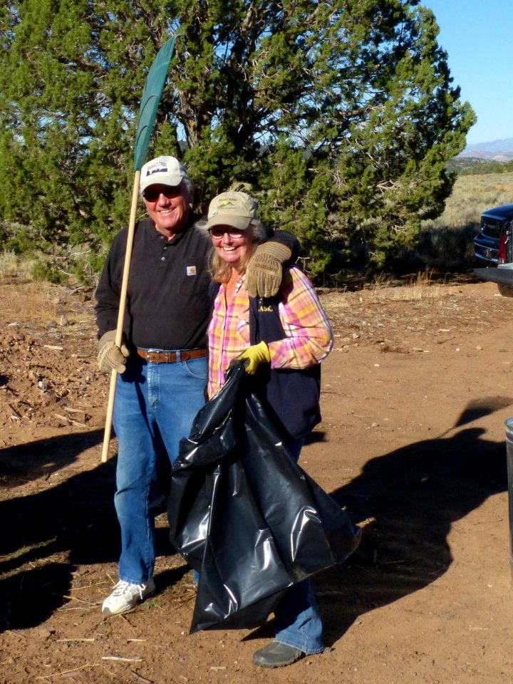 Volunteer lead NPLD clean-up near Dameron Valley