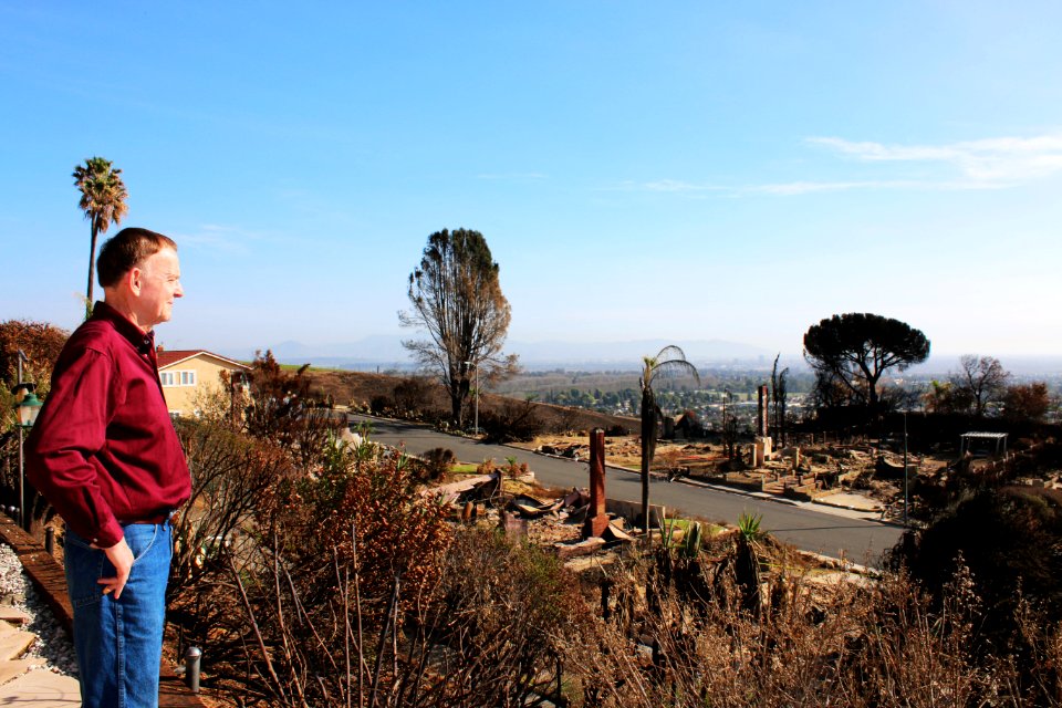 Chris views neighboring homes impacted by the Thomas Fire