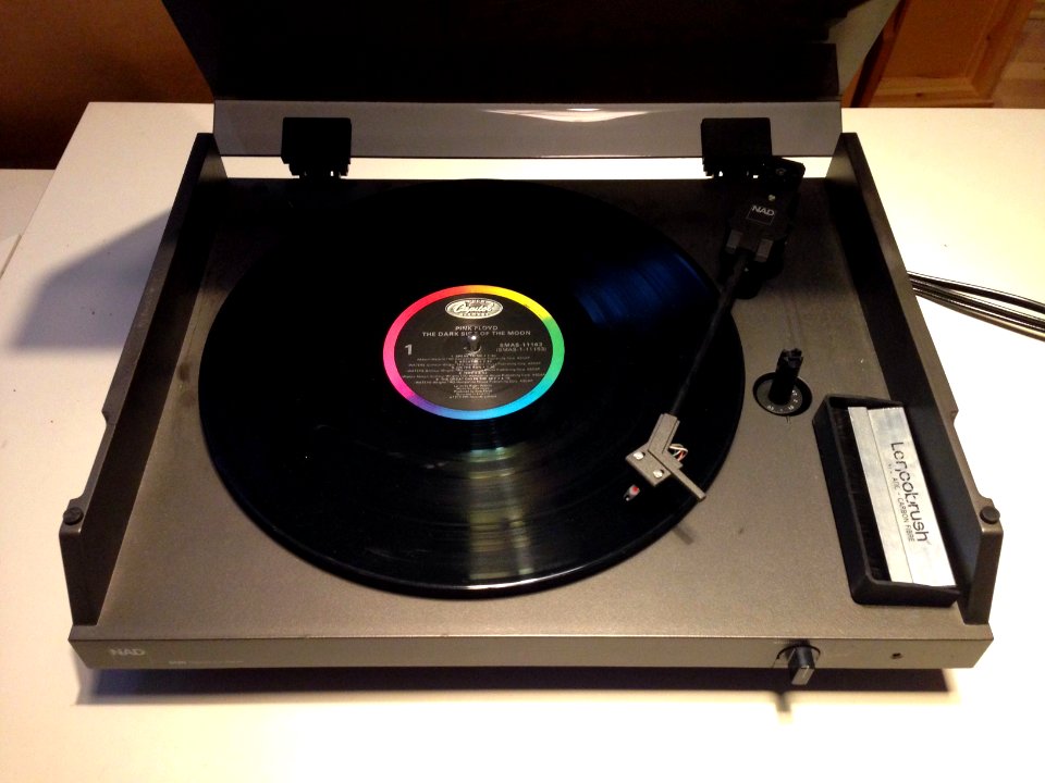 NAD 5120 + Ortofon OMB 5E + Pink Floyd -The Dark Side of the Moon.