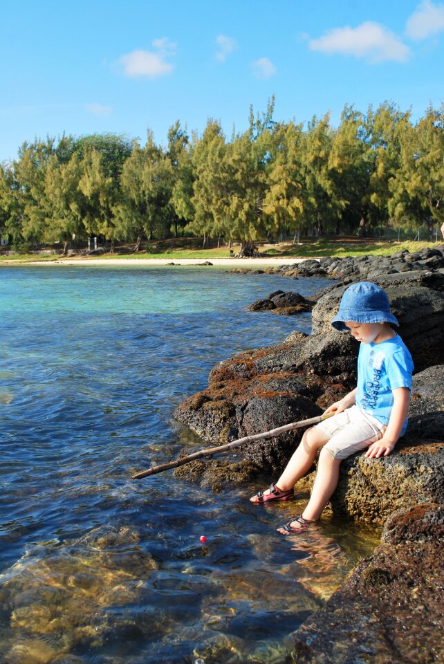 Toddler stick water
