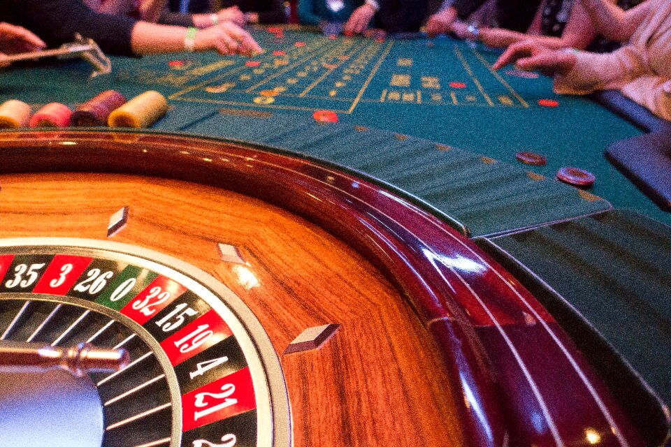 Place roulette roulette wheel