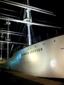 Suomen Joutsen by Night
