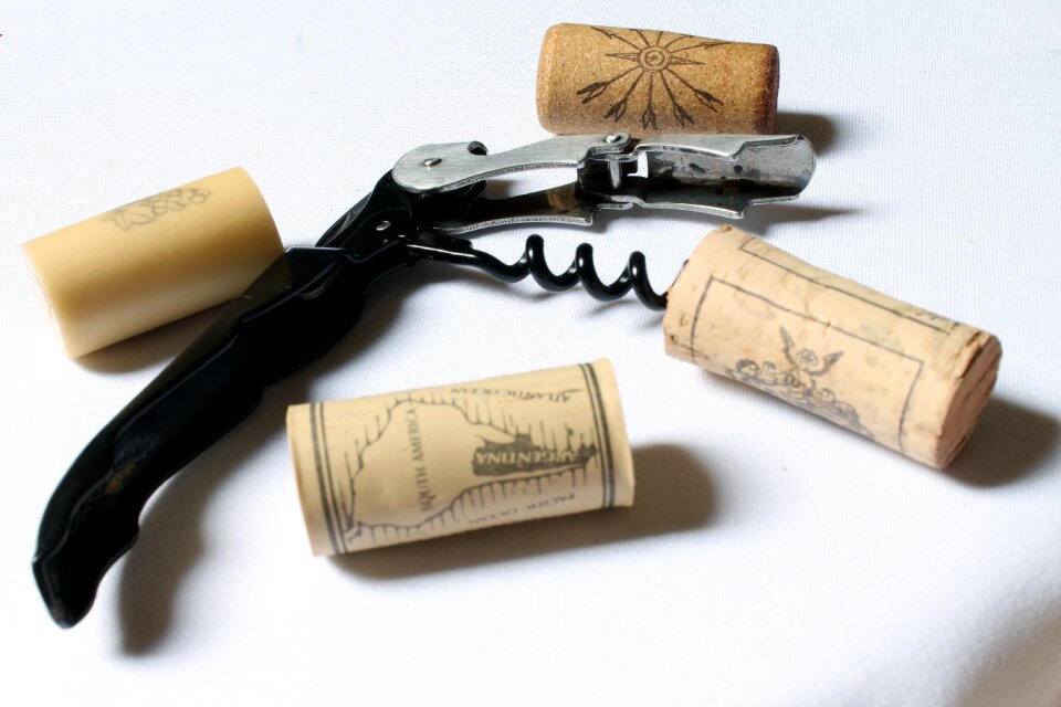 Stoppers wine opener wine stopper