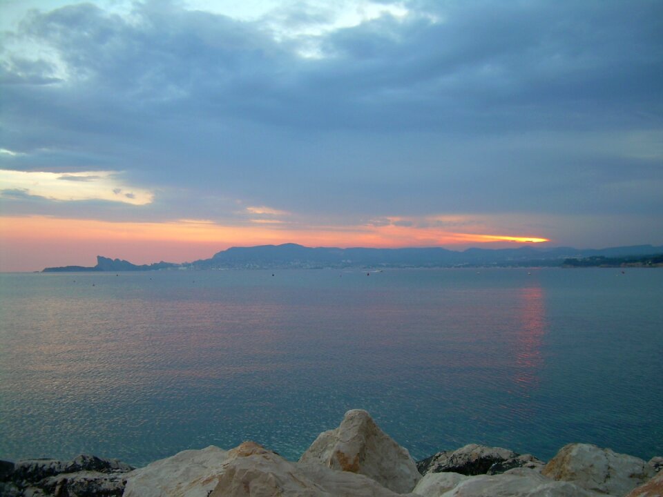 Saint-cyr-sur-mer var department in the provence-alpes-côte d'azur