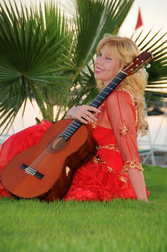 Professional guitar female