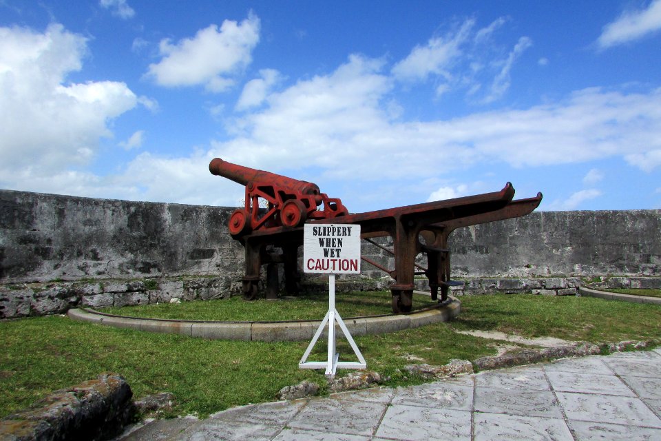 Fin Castle, Nassau