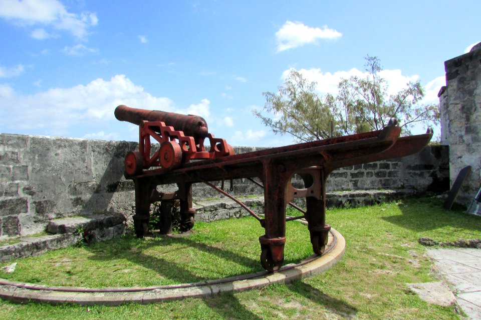 Fin Castle, Nassau