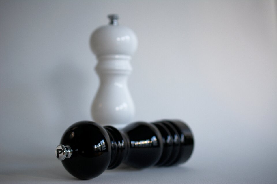 Pepper mill acrylic mill