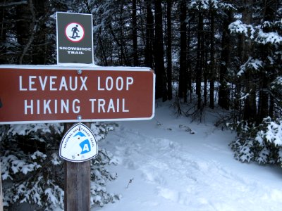 Snowshoe trail sign