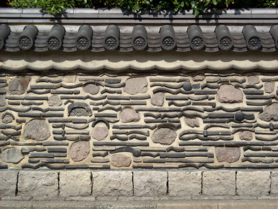 Hakata earthen wall fukuoka hakata