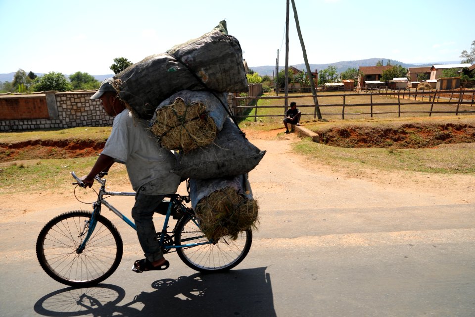 De Ambopsitra a Antsirabe