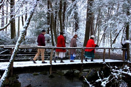 Practicing for the Christmas Memories Walk, December 2017--Warren Bielenberg