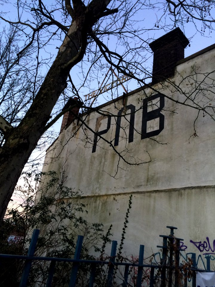 Victoria Pub 2015-02-08 17.03.07