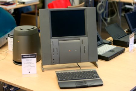 20th Anniversary iMac with Bose Sound System