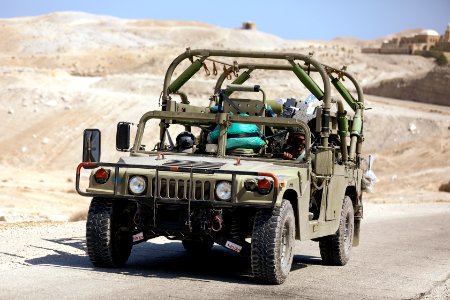 IDF Hummer jeep