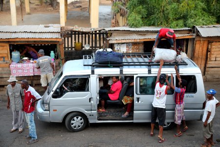 Depart des taxis brousses photo