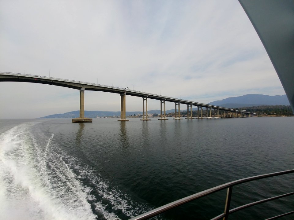 2019 OZ - Hobart Tasmania,  Boat to M.O.N.A.