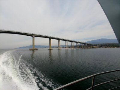 2019 OZ - Hobart Tasmania,  Boat to M.O.N.A.