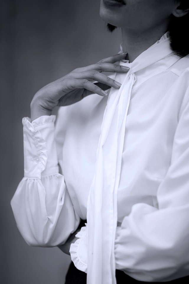 Blouse B W 800x1200