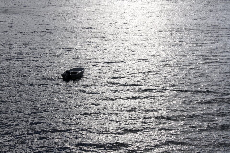Lost single open sea