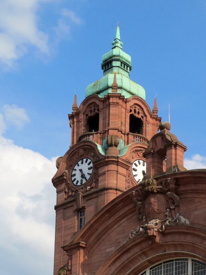 Exterior tower clock