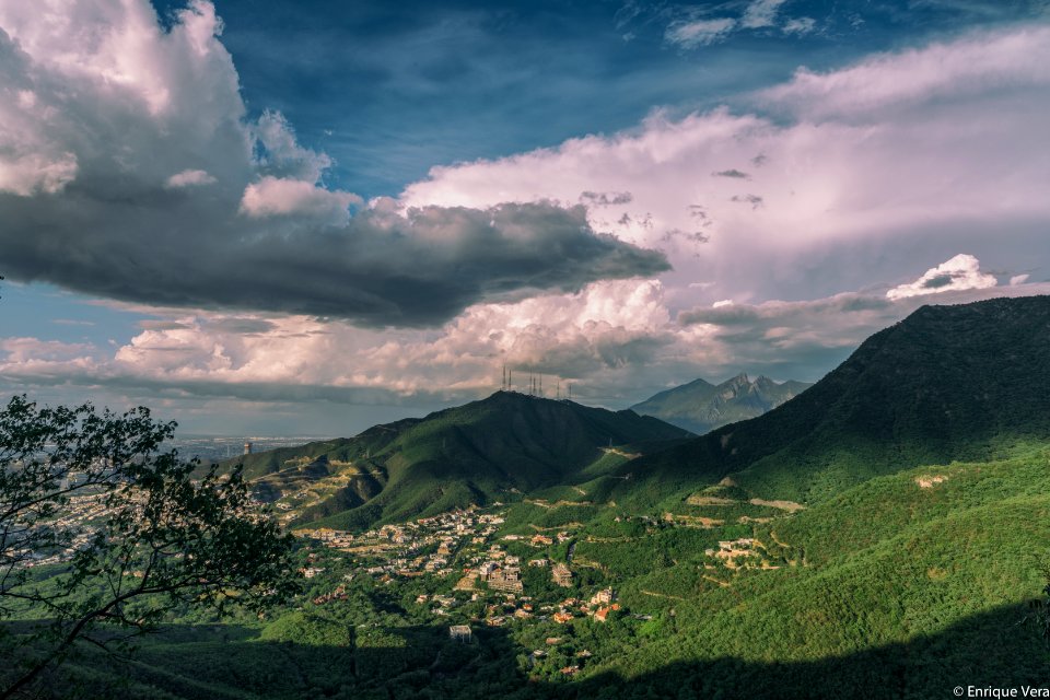 El Mirador y la Silla