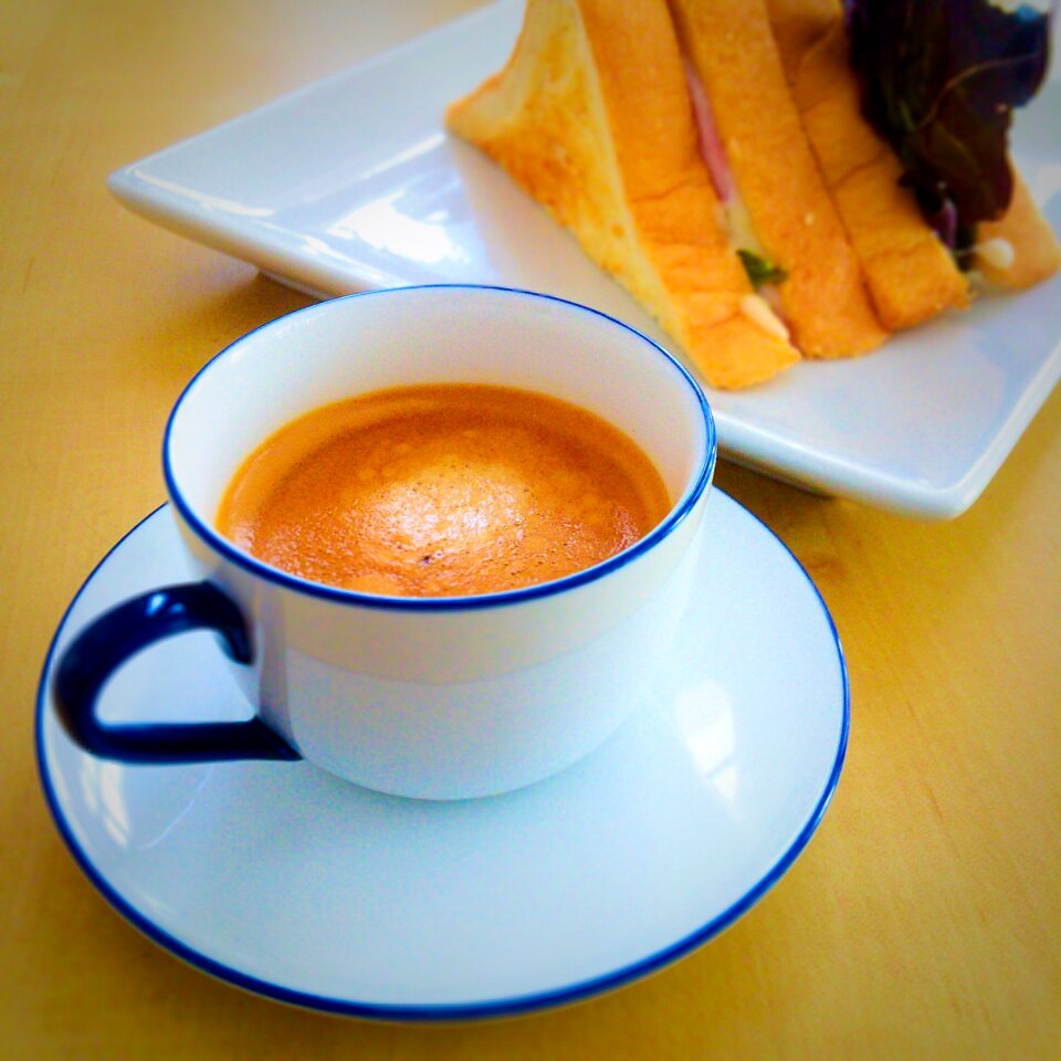 Black beverage cafe