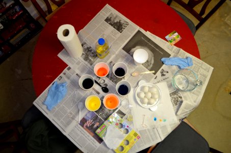 Dyeing Eggs