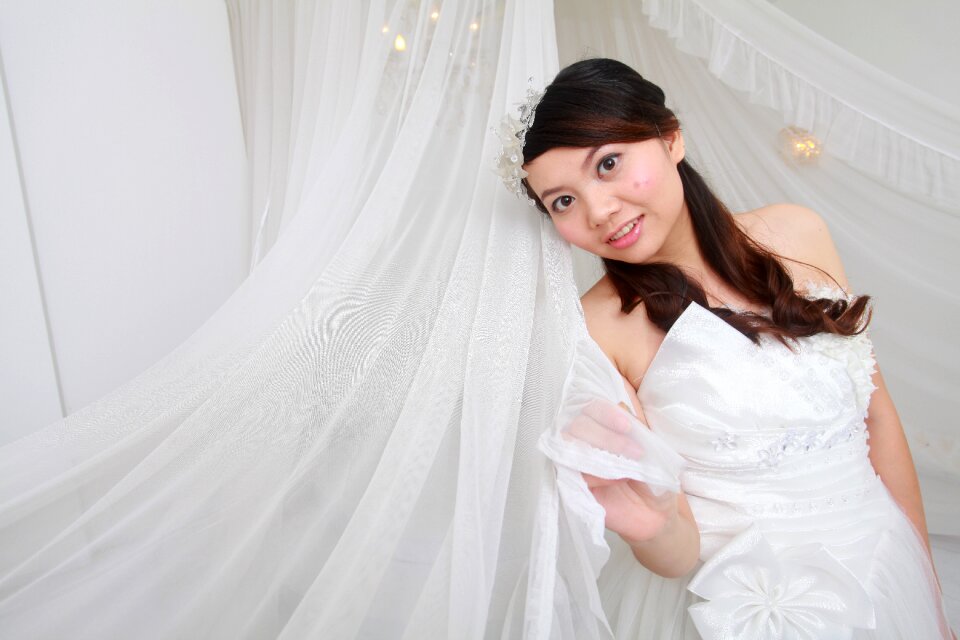 Beautiful happy wedding dresses
