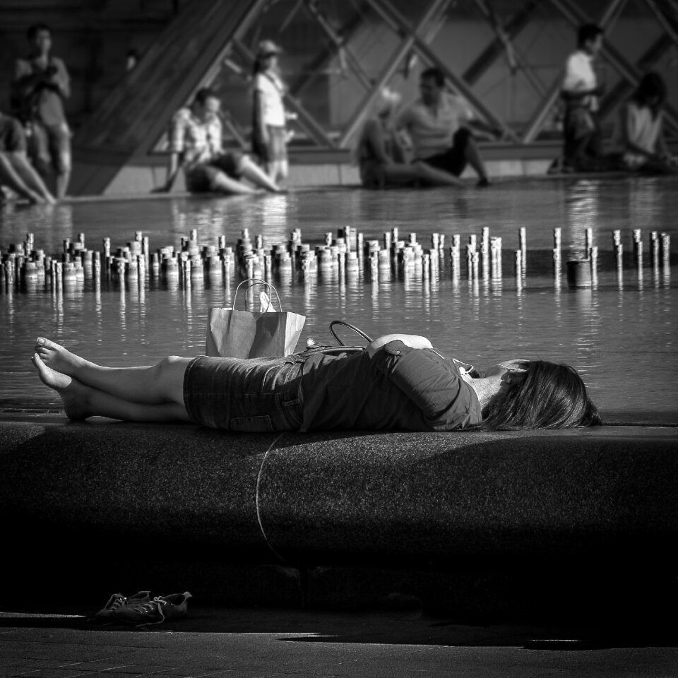 Fountain relax people