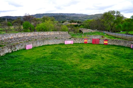 Plaza y puente romano