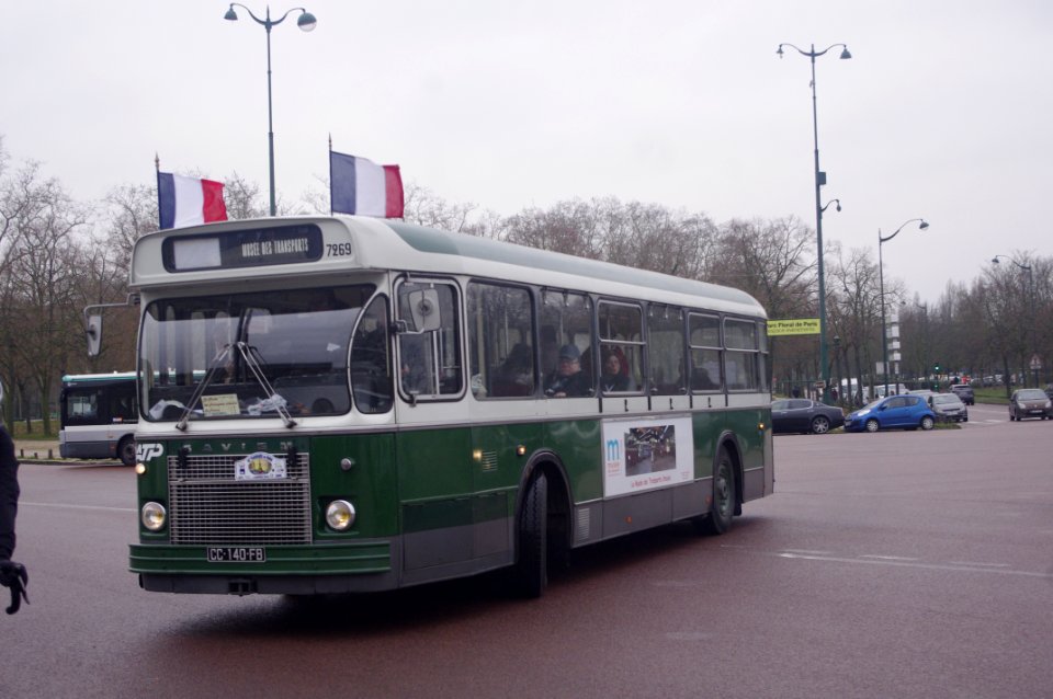 autocar historique à vincennes