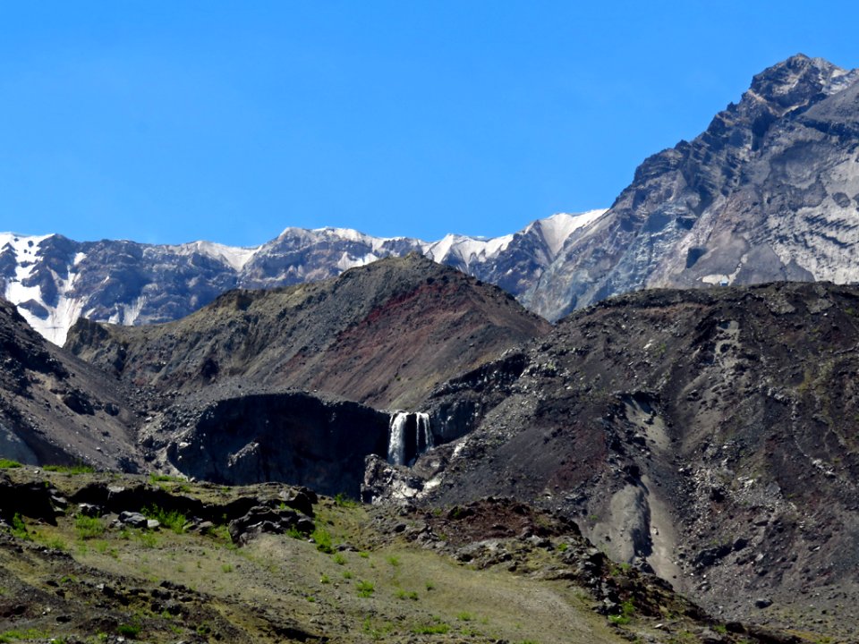 Loowit Falls Hike at Mt. St. Helens NM in Washington