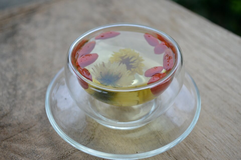 Flowering glass beverage