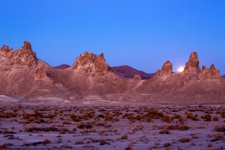 Trona Pinnacles photo