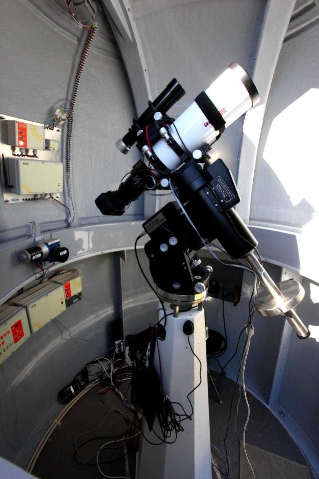 Scopedome 2M with 10 Micron GM2000 HPS ii ready for action.