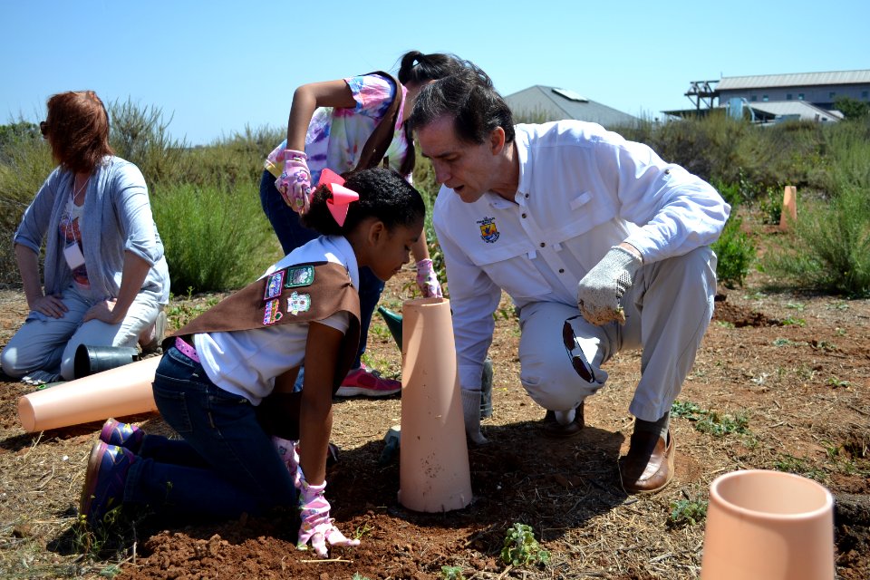 San Diego Bay National Wildlife Refuge - Milkweed Planting Event