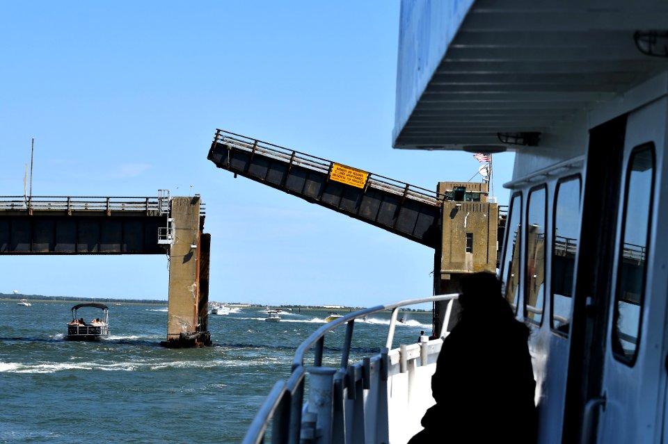 Ocean Drive Drawbridge opened to let us pass DSC 8765