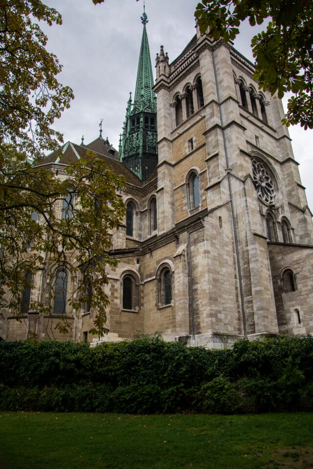 Building architecture faith