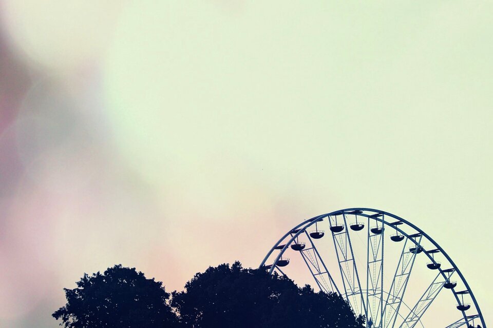 Distant year market fair